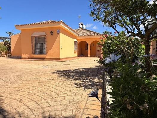 Chalet zum Kauf 770.000 € 3 Zimmer 113 m² 1.733 m² Grundstück Chiclana de la Frontera 11130