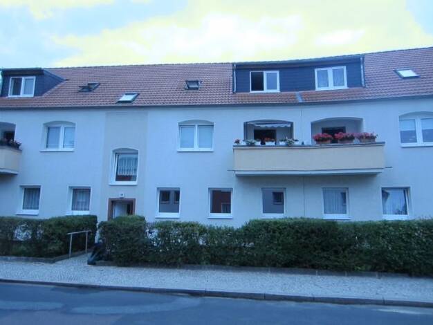 Wohnung zur Miete 305 € 2 Zimmer 47 m² 2. Geschoss frei ab sofort Saalestraße 56 Ziebigk Dessau-Roßlau 06846