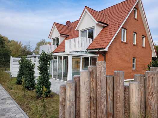 Maisonette zum Kauf provisionsfrei 225.000 € 2 Zimmer 54 m² Geschoss 1/2 frei ab 01.10.2026 Rotdornweg 7 Wiek Wiek 18556