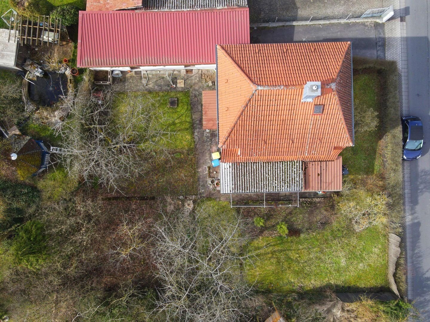 Einfamilienhaus zum Kauf provisionsfrei 285.000 € 7 Zimmer 110 m²<br/>Wohnfläche 750 m²<br/>Grundstück Schweinfurter Str. 118 Niederwerrn Niederwerrn 97464