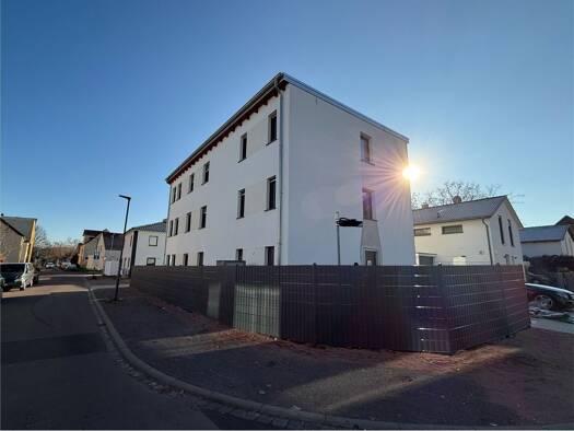 Wohnung zur Miete 1.300 € 5 Zimmer 117 m² Geschoss 2/2 frei ab sofort Diemitz Halle (Saale) 06116