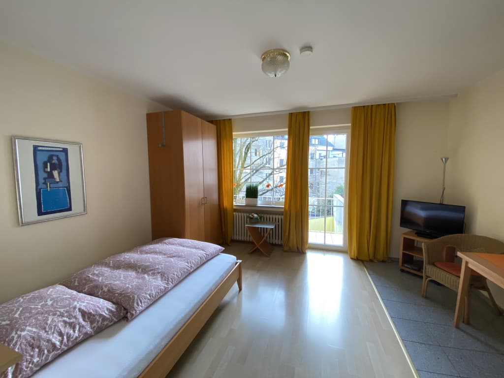 Wohnung zur Miete Wohnen auf Zeit 1.400 € 2 Zimmer 25 m²<br/>Wohnfläche ab sofort<br/>Verfügbarkeit Gerresheimer Straße Stadtmitte Düsseldorf 40211