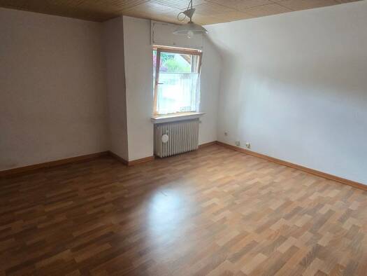 Wohnung zur Miete 350 € 1 Zimmer 35 m² Geschoss 1/2 frei ab sofort Siegen 57074