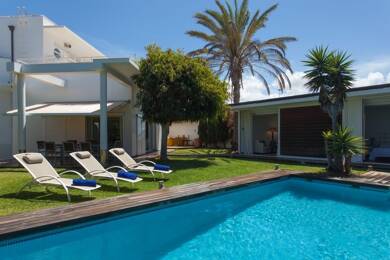 Villa zum Kauf 1.200.000 € 7 Zimmer 226 m² 900 m² Grundstück Corrajelo 35660