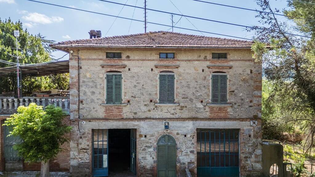 Haus zum Kauf 500.000 € 4 Zimmer 560 m² frei ab sofort Poggibonsi