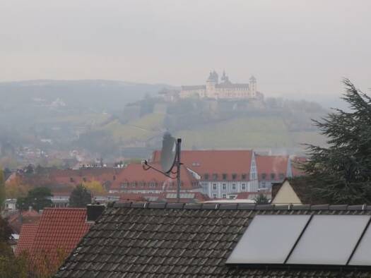 Wohnung zur Miete 670 € 3 Zimmer 52 m² 1. Geschoss frei ab 10.03.2026 Frauenland Würzburg 97074