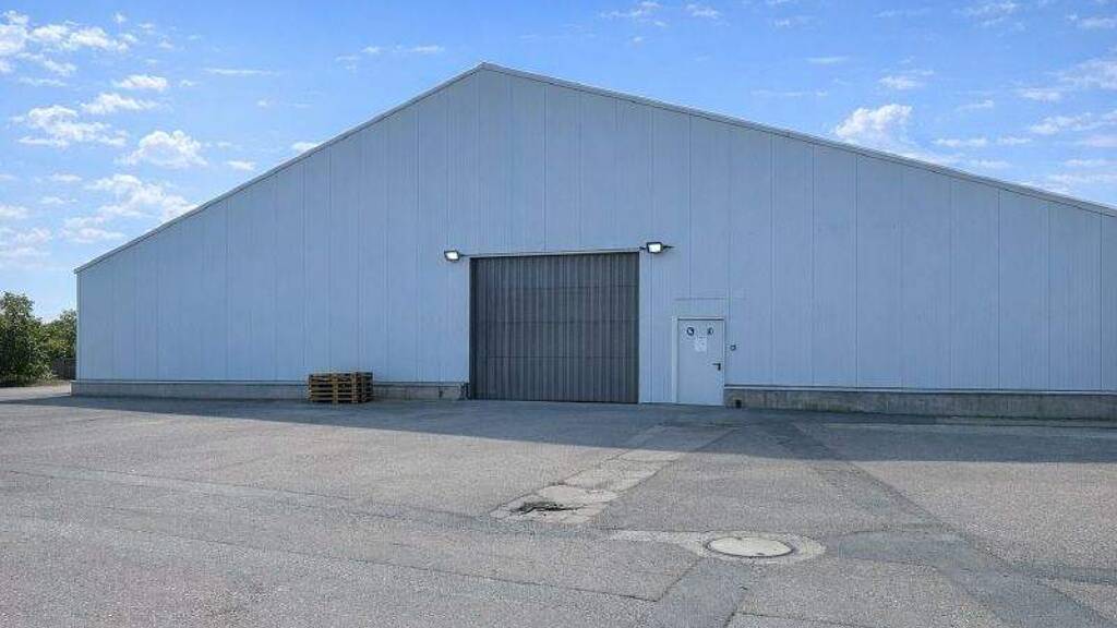 Lagerhalle zur Miete 1.800 m² Lagerfläche Albertstadt Dresden 01099