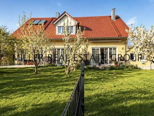 Mehrfamilienhaus zum Kauf 1.049.000 € 8 Zimmer 238 m² 724 m² Grundstück Großmehring 85098