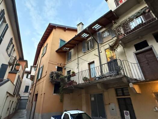 Penthouse zum Kauf 350.000 € 6 Zimmer 160 m² 2. Geschoss frei ab sofort verbania 28921