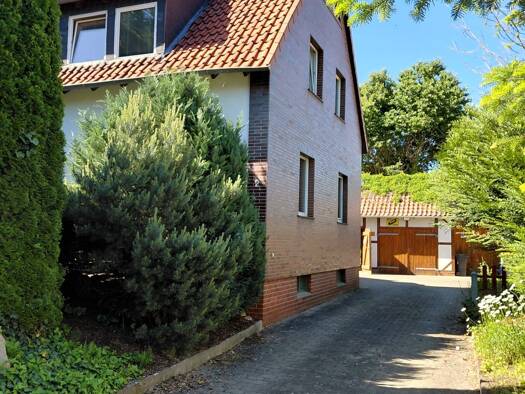 Doppelhaushälfte zum Kauf 339.000 € 3 Zimmer 110 m² 499 m² Grundstück Bevenrode Braunschweig 38110