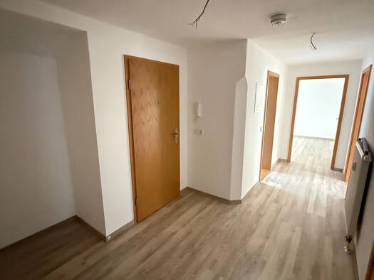 Wohnung zur Miete 382 € 3 Zimmer 72,5 m² frei ab sofort Stadtmitte Plauen 08523