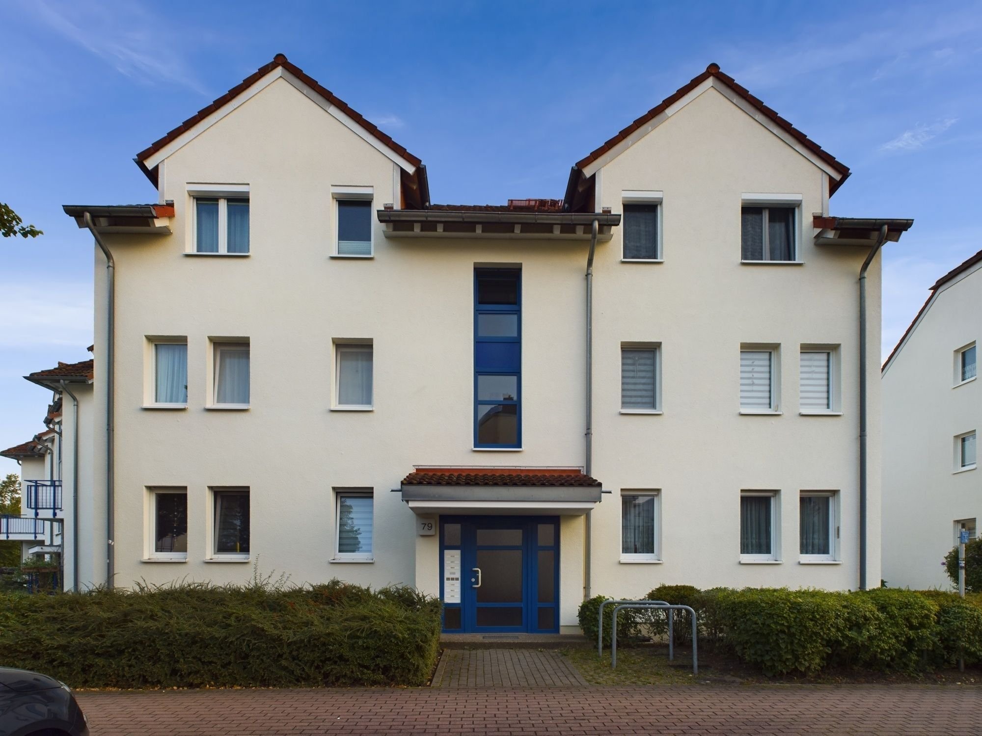 Wohnung zum Kauf 198.000 € 3 Zimmer 76,2 m²<br/>Wohnfläche 1.<br/>Geschoss ab sofort<br/>Verfügbarkeit Topasstraße 79 Engelsdorf Leipzig 04319