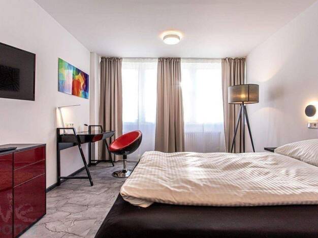 WG-Zimmer zur Miete 450 € 10 m² 4. Geschoss Taunusstraße Bahnhofsviertel Innenstadt I 60329