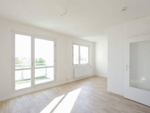 Wohnung zur Miete 270 € 1 Zimmer 31,3 m² 2. Geschoss Kreuzerstraße 10 Silberhöhe Halle 06132