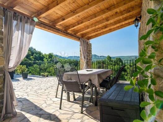 Haus zum Kauf 675.000 € 8 Zimmer 116 m² Oprtalj Oprtalj