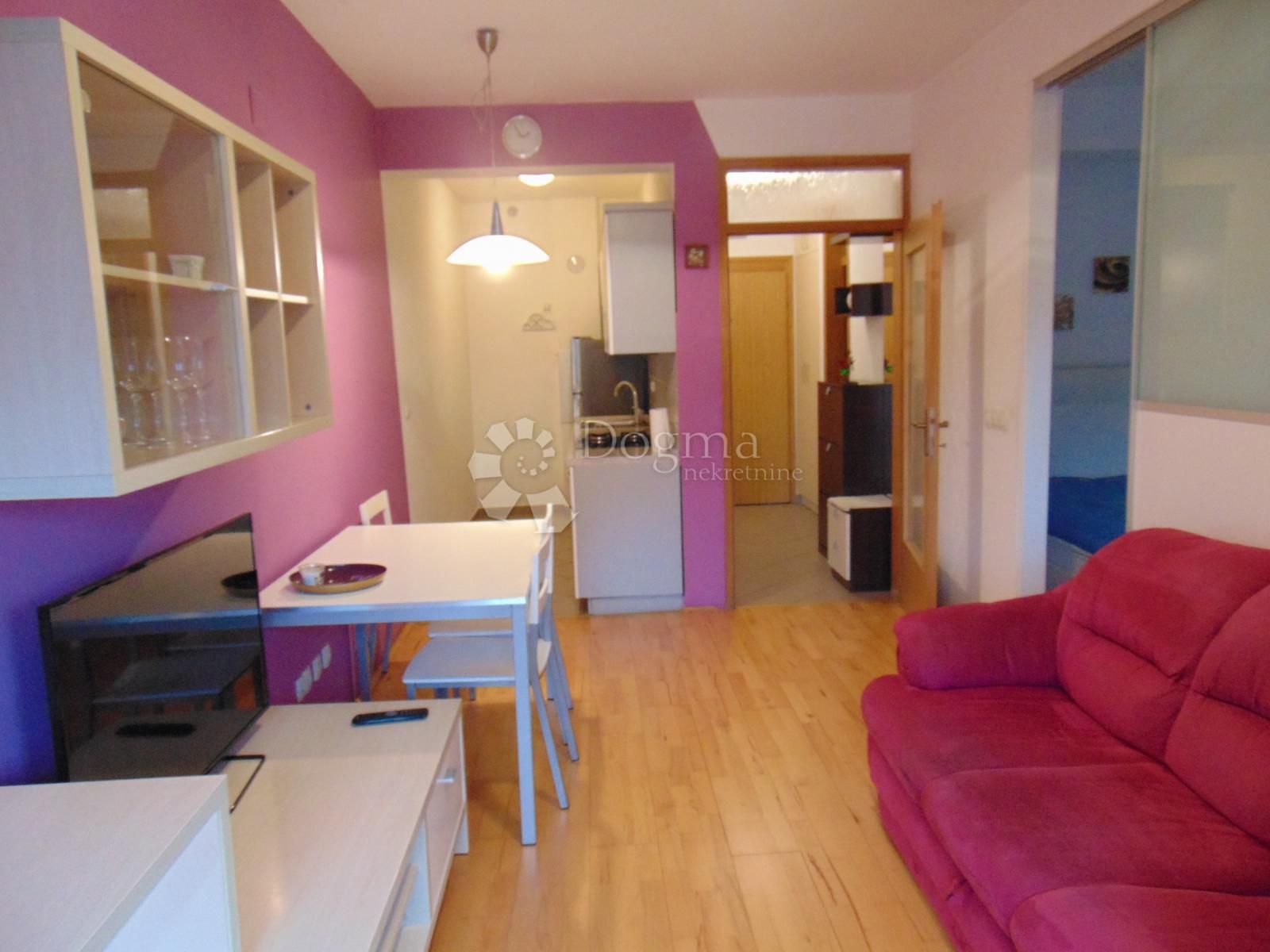 Wohnung zum Kauf 187.500 € 2 Zimmer 38 m²<br/>Wohnfläche Rovinj center 52210