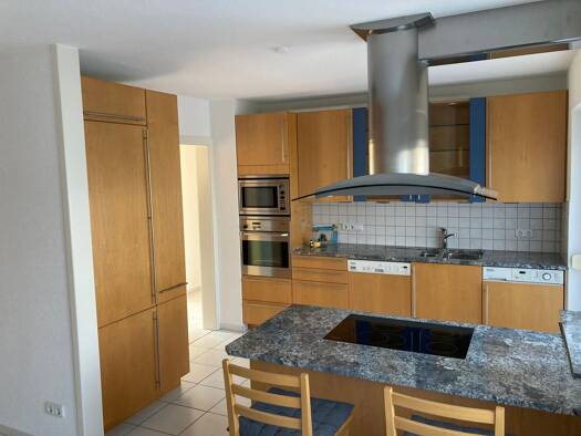 Wohnung zur Miete 820 € 2,5 Zimmer 72,6 m² EG frei ab sofort Ernst-Reuter-Str. Kitzingen 97318