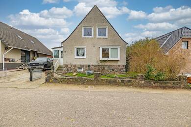 Einfamilienhaus zum Kauf 299.000 € 5 Zimmer 124 m² 484 m² Grundstück Laboe 24235