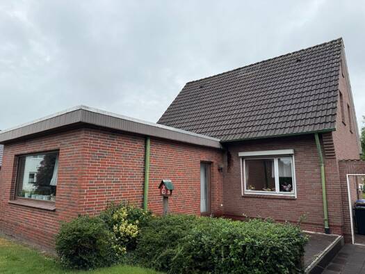 Einfamilienhaus zum Kauf 179.000 € 5 Zimmer 109 m² 975 m² Grundstück frei ab sofort Zetel 26340