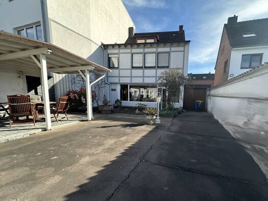 Einfamilienhaus zum Kauf 355.000 € 6 Zimmer 133 m² 665 m² Grundstück Gürzenich Düren 52355