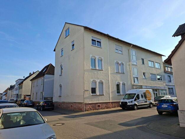 Mehrfamilienhaus zum Kauf provisionsfrei 1.300.000 € 21 Zimmer 539 m² 658 m² Grundstück Bischofsheim 65474