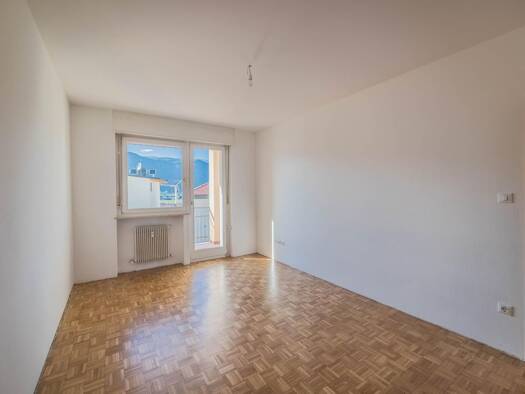 Wohnung zum Kauf 350.000 € 3 Zimmer 82 m² frei ab sofort Leifers
