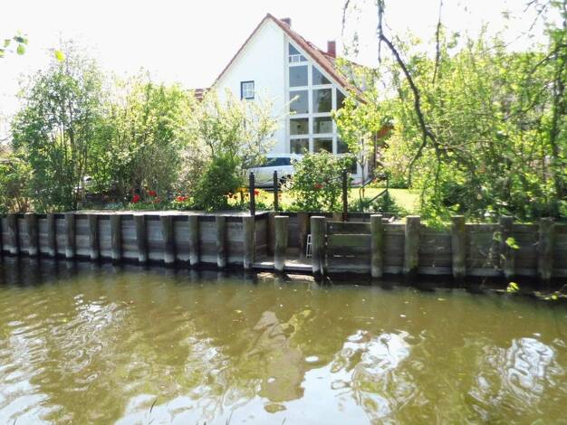 Einfamilienhaus zum Kauf provisionsfrei 270.000 € 8 Zimmer 161 m² 720 m² Grundstück Hafenstraße 1 Neukalen Neukalen 17154