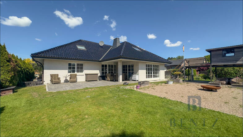 Einfamilienhaus zum Kauf 748.000 € 5 Zimmer 222 m² 1.058 m² Grundstück Sievern Geestland 27607