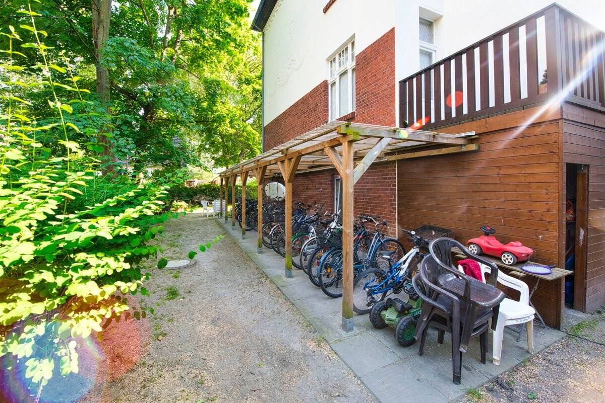 Property thumbnail 12