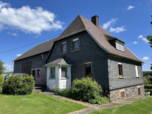 Bauernhaus zum Kauf 180.000 € 5 Zimmer 115 m² 4.385 m² Grundstück Hof 56472