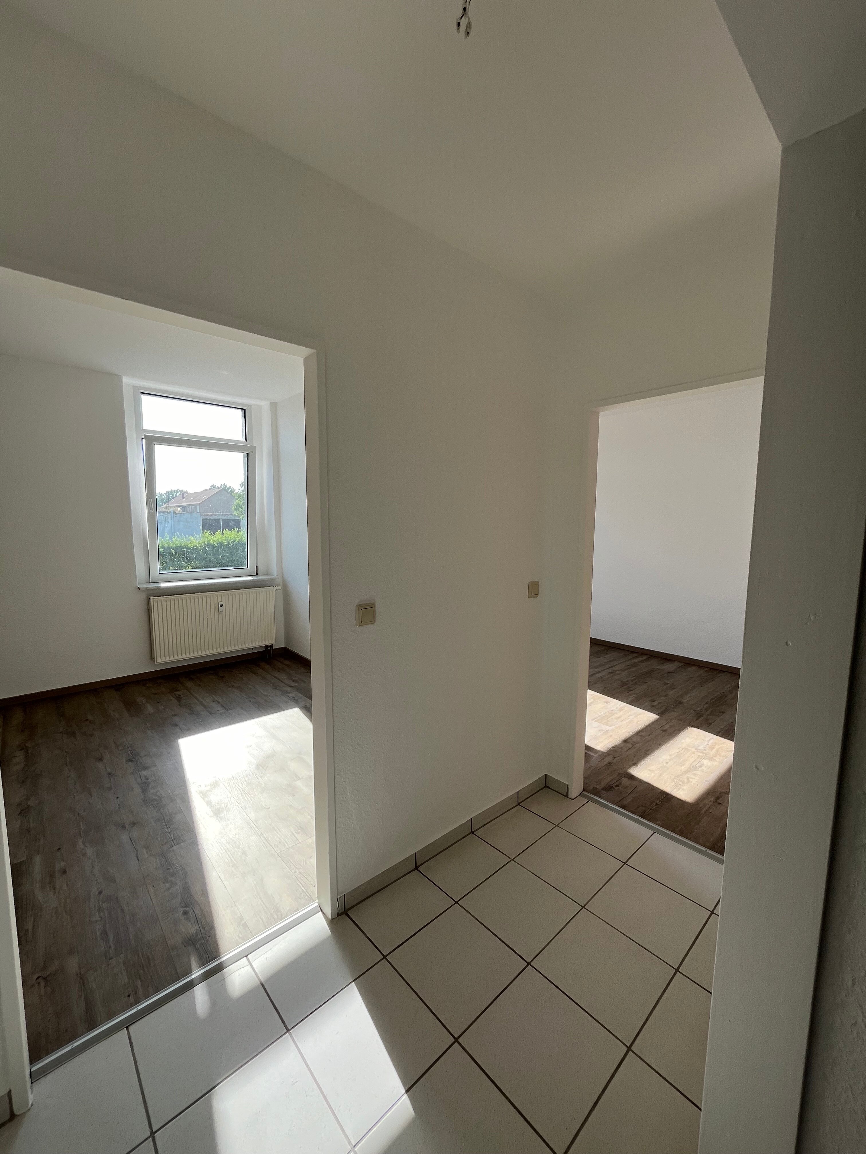 Terrassenwohnung zur Miete 449 € 3 Zimmer 77,5 m²<br/>Wohnfläche ab sofort<br/>Verfügbarkeit Gröbzig Südliches Anhalt 06388