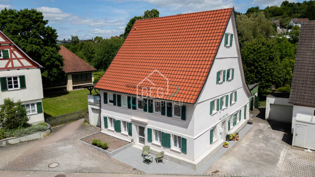 Mehrfamilienhaus zum Kauf 549.000 € 9,5 Zimmer 219 m² 1.114 m² Grundstück Bühlertann Bühlertann 74424