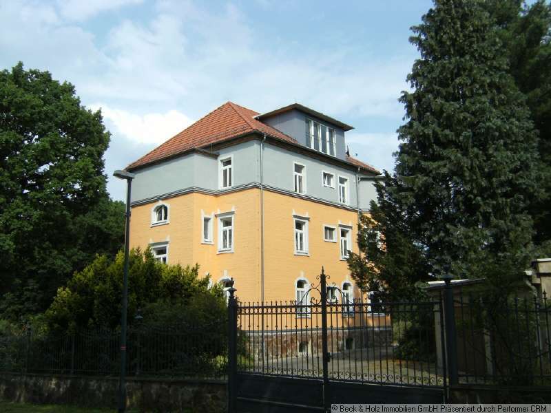 Mehrfamilienhaus zum Kauf 1.750.000 € 15 Zimmer 627 m²<br/>Wohnfläche 1.107 m²<br/>Grundstück Radebeul 01445