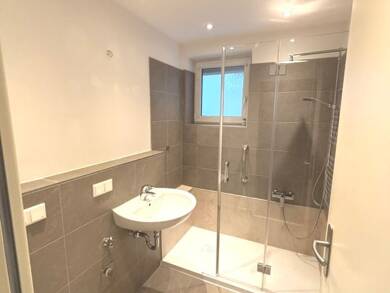 Wohnung zur Miete 659 € 3 Zimmer 79,6 m² 3. Geschoss frei ab sofort Paracelsusstraße 1 Coburg Coburg 96450