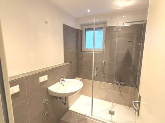 Wohnung zur Miete 659 € 3 Zimmer 79,6 m² 3. Geschoss frei ab sofort Paracelsusstraße 1 Coburg Coburg 96450