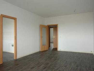 Wohnung zur Miete 352 € 2 Zimmer 55,1 m² 6. Geschoss frei ab sofort Barlachstraße 66/6R Altenburg Altenburg 04600