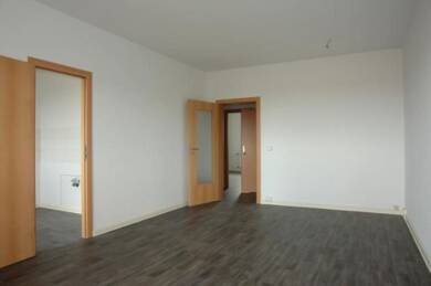 Wohnung zur Miete 352 € 2 Zimmer 55,1 m² 6. Geschoss frei ab sofort Barlachstraße 66/6R Nord Altenburg 04600