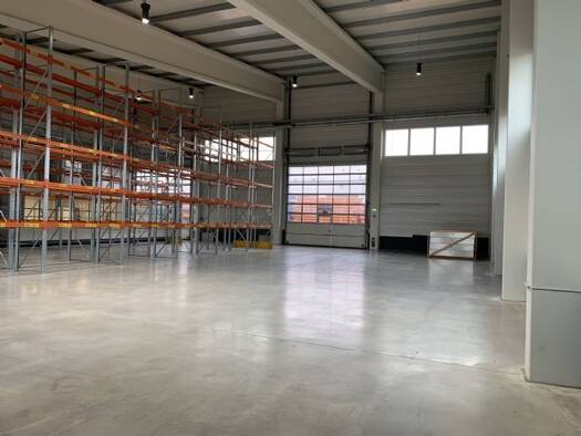 Produktionshalle zur Miete provisionsfrei 770 m² Lagerfläche teilbar von 385 m² bis 770 m² Bayerwaldstraße Steinach 94377