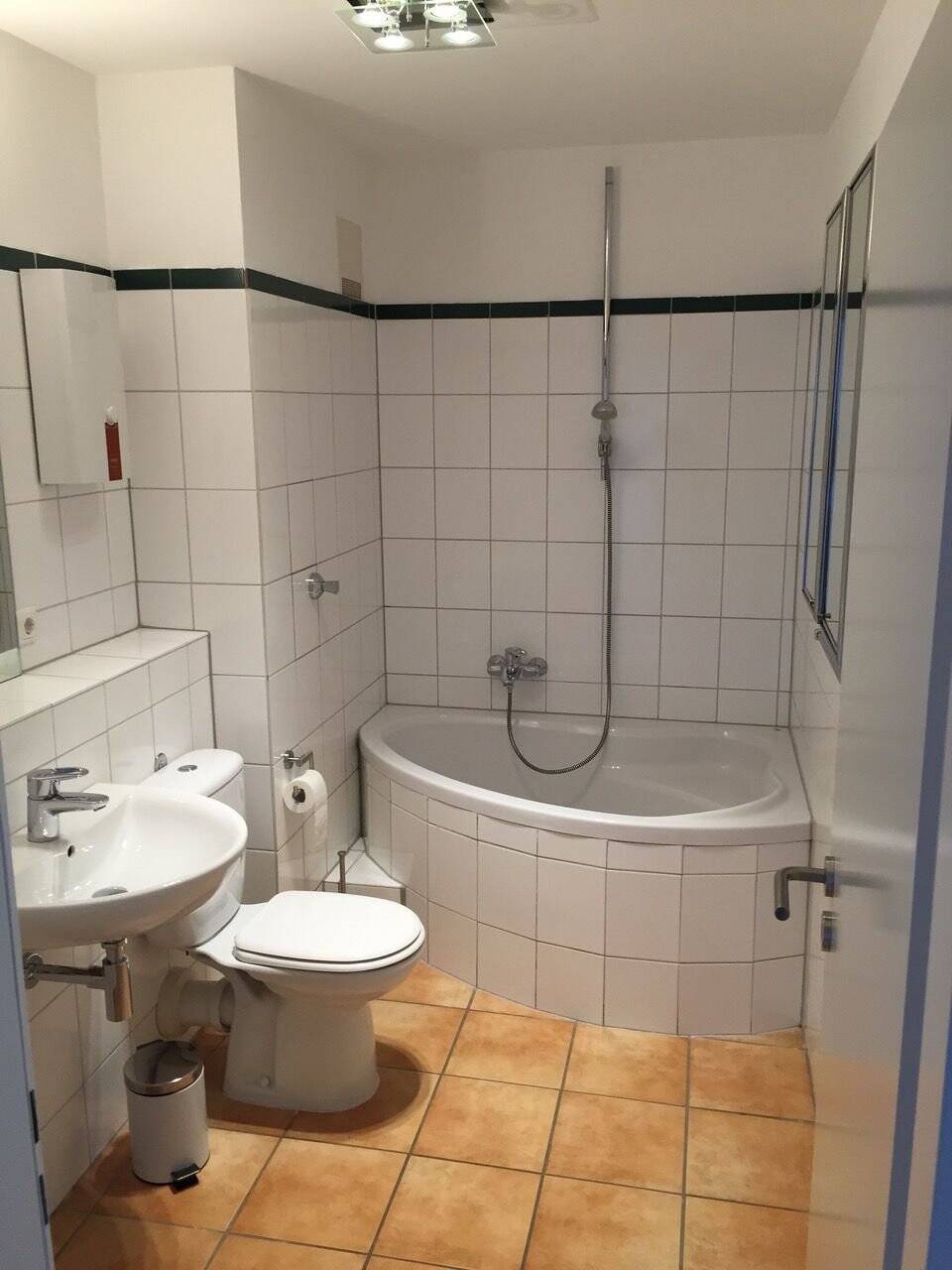 Property thumbnail 6