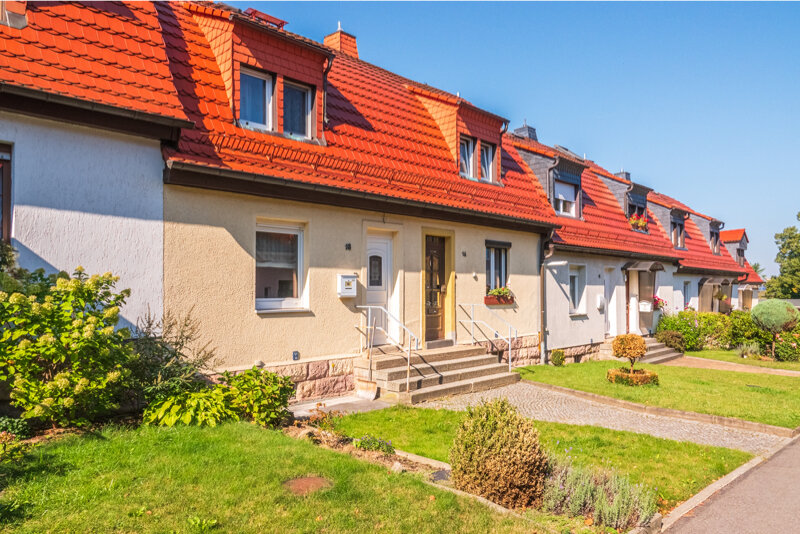 Reihenmittelhaus zum Kauf 185.000 € 2 Zimmer 87 m²<br/>Wohnfläche 232 m²<br/>Grundstück Krumme Zeile 18 Gablenz 241 Chemnitz 09127