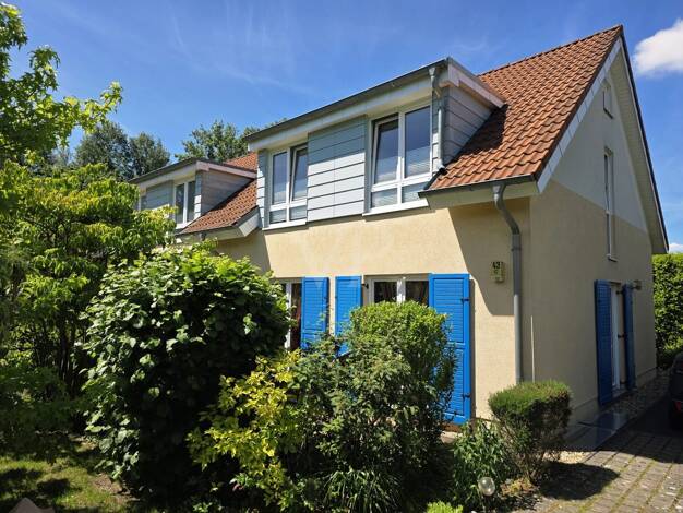 Doppelhaushälfte zum Kauf 465.000 € 4 Zimmer 100 m² 259 m² Grundstück Altglienicke Berlin / Altglienicke 12524