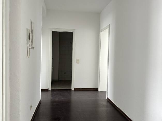 Wohnung zur Miete 555 € 3 Zimmer 69 m² 2. Geschoss Büschdorfer Straße 8 Freiimfelde Ost 06112
