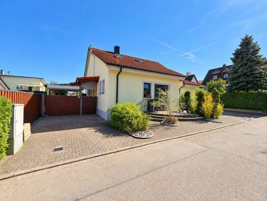 Einfamilienhaus zum Kauf 470.000 € 5 Zimmer 216,6 m² 414 m² Grundstück Blumberg Blumberg 78176