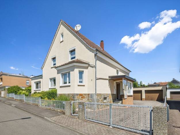 Einfamilienhaus zum Kauf 545.000 € 7 Zimmer 180 m² 974 m² Grundstück Launsbach Wettenberg 35435