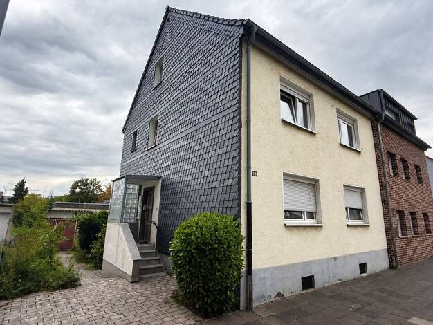 Mehrfamilienhaus zum Kauf 520.000 € 7,5 Zimmer 162 m² 243 m² Grundstück Höhenhaus Mülheim 51061