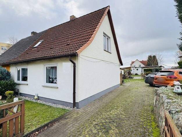 Doppelhaushälfte zum Kauf 198.000 € 3 Zimmer 85 m² 1.204 m² Grundstück Sassnitz 18546