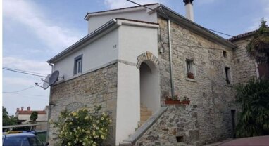 Haus zum Kauf 335.000 € 4 Zimmer 350 m² 223 m² Grundstück Porec center