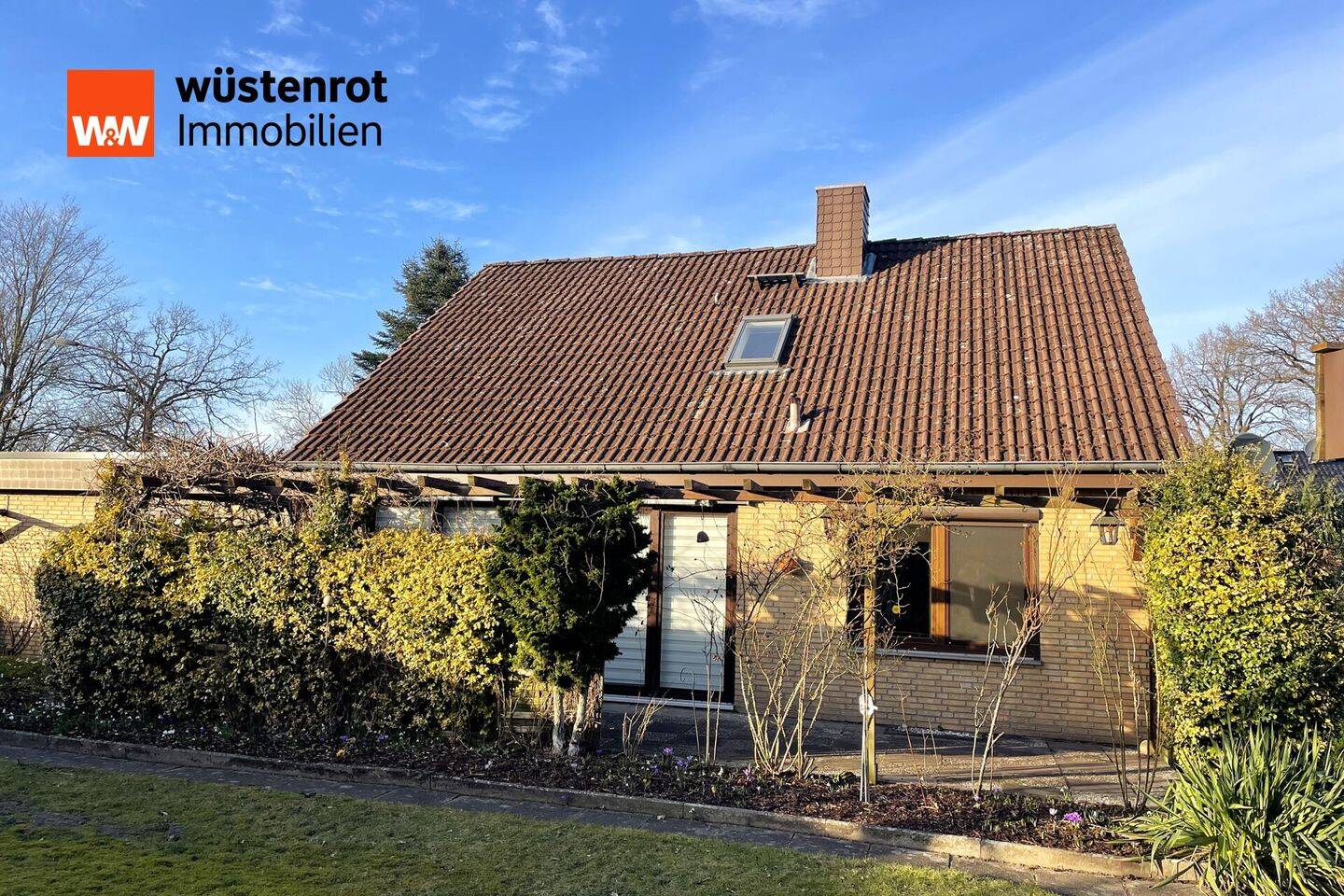 Immobilie in Wahlstedt - Sehr gepflegtes und großzügiges Ein- / Zweifamilienhaus (175 qm) auf toll angelegtem Grundstück in Wahlstedt - Bild 3