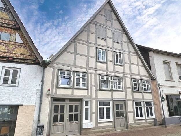 Mehrfamilienhaus zum Kauf 500.000 € 11 Zimmer 309 m² 691 m² Grundstück frei ab sofort Lemgo Lemgo 32657