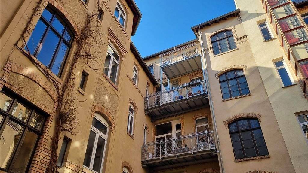 Wohnung zur Miete 520 € 2 Zimmer 74 m² 3. Geschoss frei ab sofort Bernburger Straße 29 Innenstadt Halle 06108